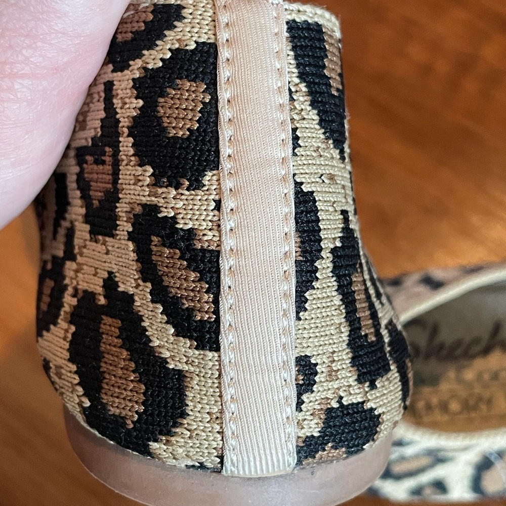Sketchers cheetah slip on shoes - Picture 12 of 15